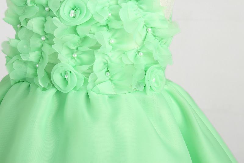 DressNotesのピアノ演奏用ドレス「アイベル２」ライトグリーン dn02_green-4